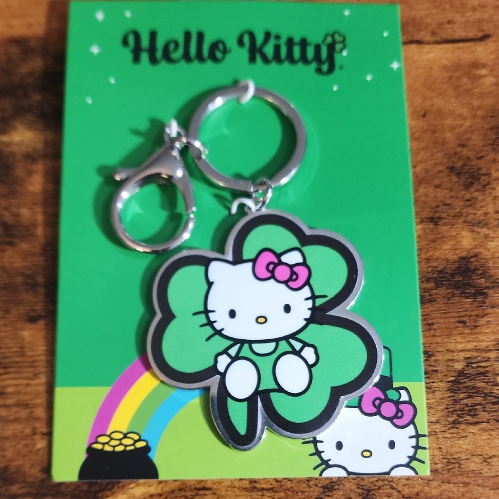 Hello Kitty Clover Keychain in Green Pink White